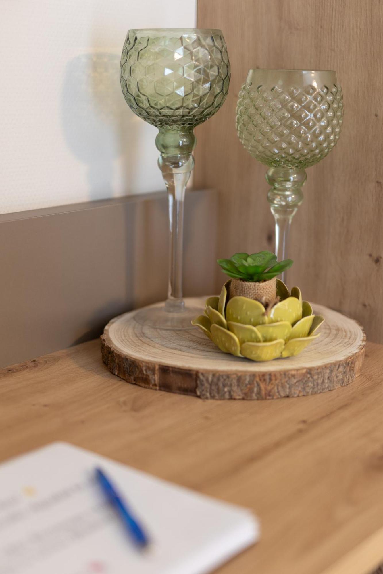 Appartementdeluxe Steiert - Near Europa Park - Rulantica - Spacious - Fully Equipped Kitchen - Private Garden - Free Parking - Pet Friendly Schwanau Exterior photo